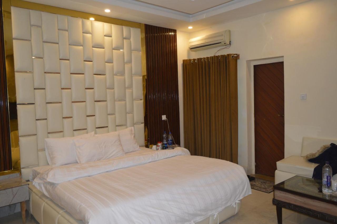 Rose Valet Guest House Исламабад Екстериор снимка